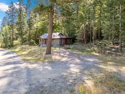 Exterior - 18138 W Spuler Ln, Hauser, ID 83854 photo 9 of 16