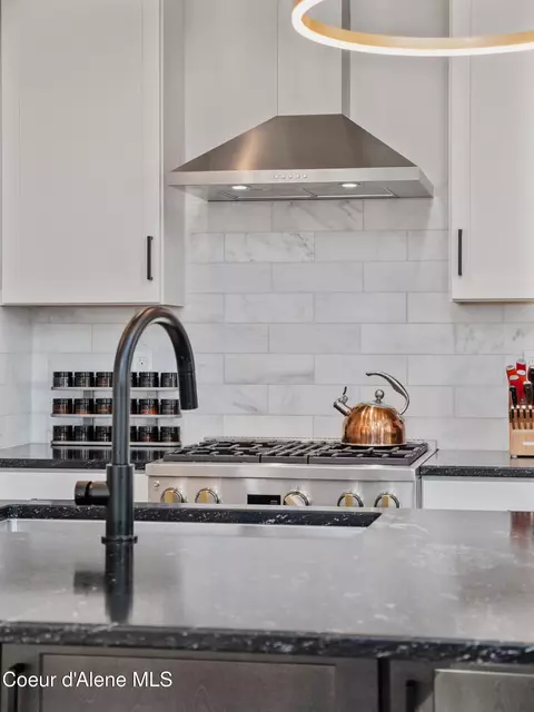 Kitchen - 3446 N Blaze Loop, Post Falls, ID 83854 photo 2 of 10