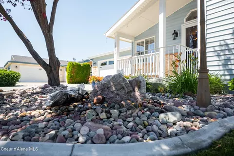 1790 W Bounty Loop, Hayden, ID 83835