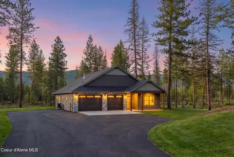 53 Wallace Ln, Blanchard, ID 83804