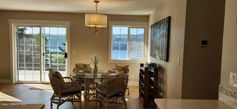 Dining - 282 E Park Ave, Harrison, ID 83833 photo 1 of 1