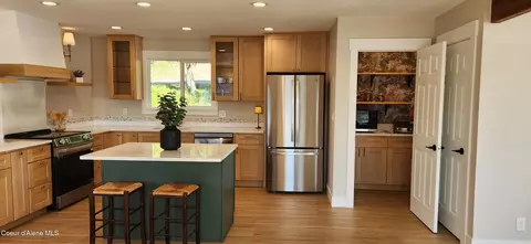 Kitchen - 282 E Park Ave, Harrison, ID 83833 photo 1 of 8