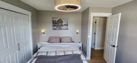 Bedroom - 282 E Park Ave, Harrison, ID 83833 photo 1 of 4