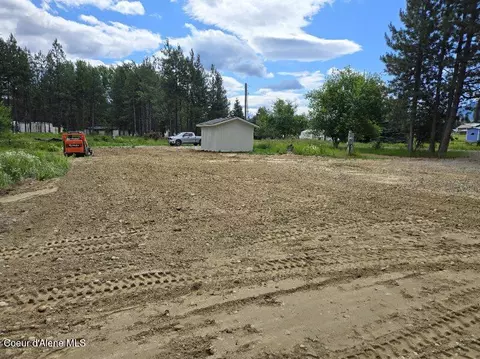 211 Davis Rd, Sagle, ID 83860 photo 1