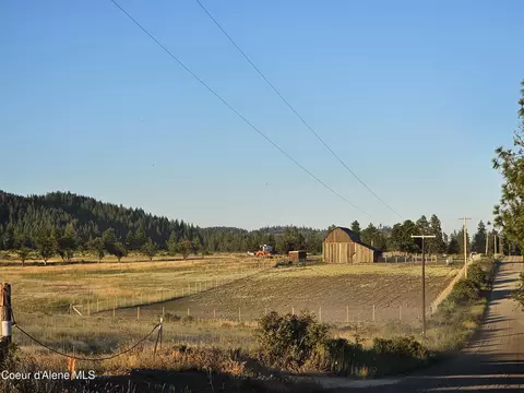 22903 S Headlands Dr, Harrison, ID 83833 photo 4