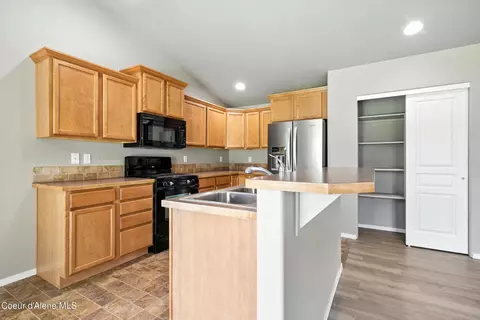 Kitchen - 1254 E Bogie Dr, Post Falls, ID 83854 photo 1 of 4