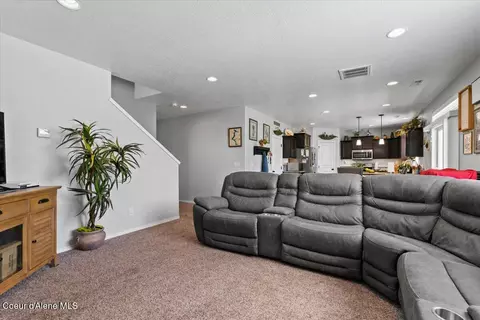 838 W Jenicek Loop, Post Falls, ID 83854 photo 3