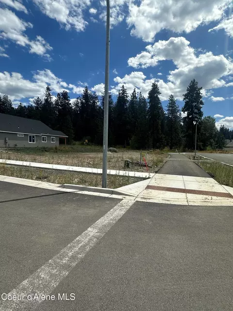 4528 E Savea Ln, Post Falls, ID 83854 photo 9
