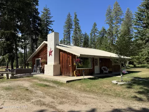 5034 Old Priest River Rd, Oldtown, ID 83822