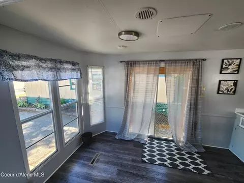 Living - 982 N Labelle Loop, Post Falls, ID 83854 photo 4 of 4