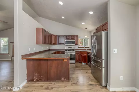 2644 N Mackenzie Dr, Post Falls, ID 83854 photo 6