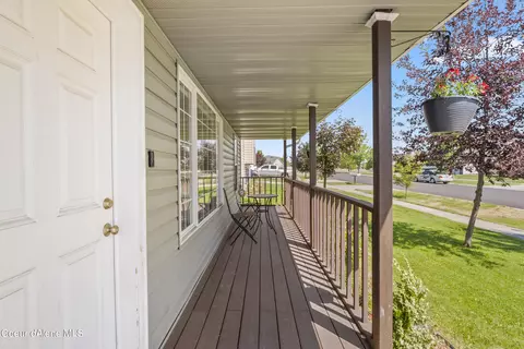 Exterior - 2444 N Sparrow Loop, Post Falls, ID 83854 photo 2 of 6