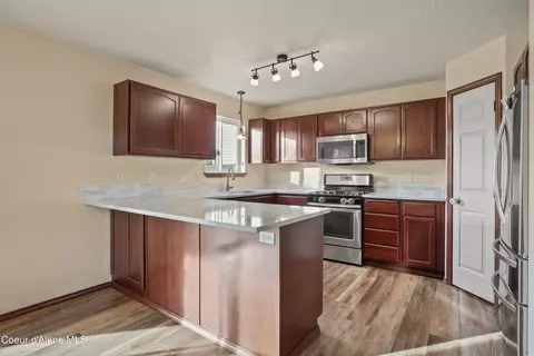 Kitchen - 2444 N Sparrow Loop, Post Falls, ID 83854 photo 1 of 3