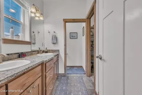 Bath - 1300 E Triumph Ave, Post Falls, ID 83854 photo 2 of 3