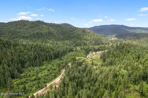 89 Nn Eastriver Spur, Priest River, ID 83856