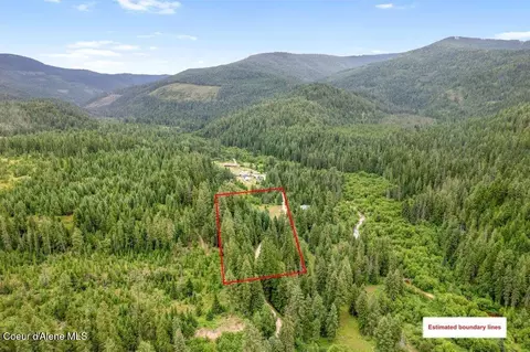 8 Nn Eastriver Spur, Priest River, ID 83856