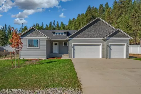 301 Durango Ln, Priest River, ID 83856