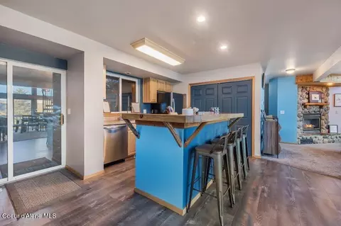 Kitchen - 408 2nd St, Kellogg, ID 83837 photo 3 of 5