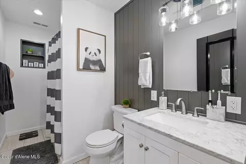 Bath - 87 Red Clover Dr, Sandpoint, ID 83864 photo 1 of 1