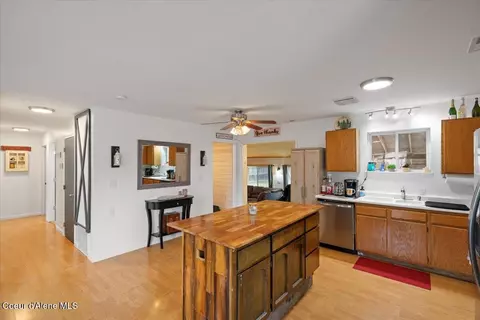 Kitchen - 87 Red Clover Dr, Sandpoint, ID 83864 photo 2 of 2