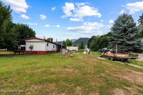 Exterior - 105 E 1st Ave, Clark Fork, ID 83811 photo 3 of 10