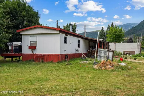 Exterior - 105 E 1st Ave, Clark Fork, ID 83811 photo 4 of 10