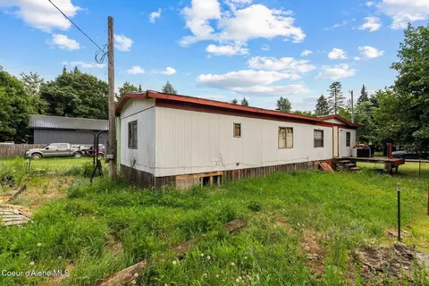Exterior - 105 E 1st Ave, Clark Fork, ID 83811 photo 8 of 10