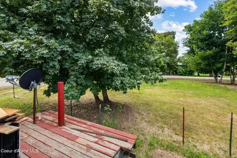 Exterior - 105 E 1st Ave, Clark Fork, ID 83811 photo 7 of 10