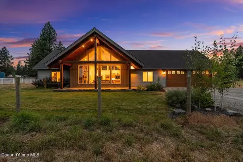 2239 E Glacier Rd, Hayden, ID 83835