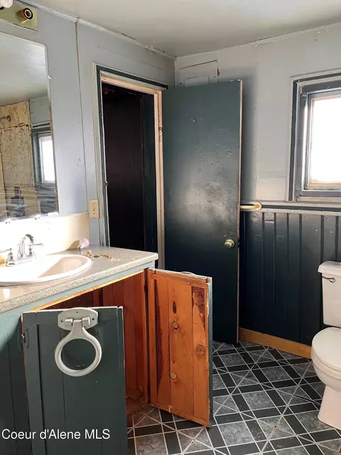 712 E Portland Ave, Kellogg, ID 83837 photo 7