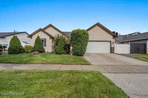 2324 N Mackenzie Dr, Post Falls, ID 83854