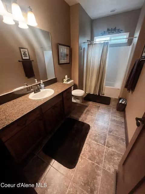 Bath - 100 Springfield Way, Sagle, ID 83860 photo 5 of 5