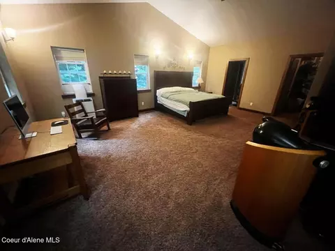Bedroom - 100 Springfield Way, Sagle, ID 83860 photo 2 of 4