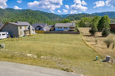 303 Old Farm Rd, Pinehurst, ID 83850 photo 2