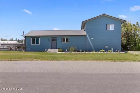 5714 E Bennett Ave, Athol, ID 83801