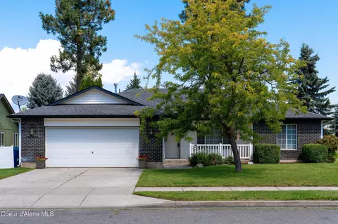 541 E Sand Wedge Dr, Post Falls, ID 83854