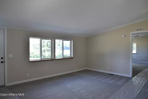 Living - 1220 Cooper Rd, Plummer, ID 83851 photo 1 of 1