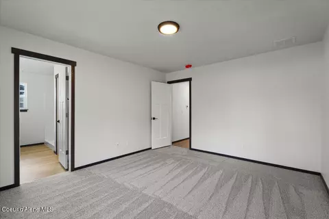 Bedroom - 5607 E Grove Ave, Athol, ID 83801 photo 2 of 6