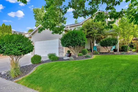 1961 W Ridgemont Ave, Hayden, ID 83835
