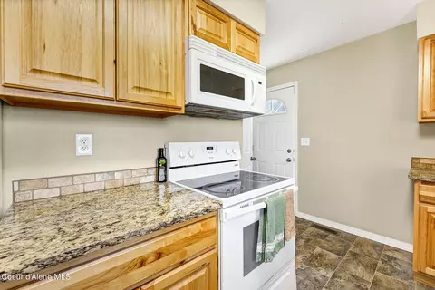 Kitchen - 1511 E 3rd Ave, Post Falls, ID 83854 photo 2 of 3