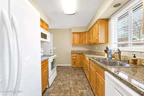 Kitchen - 1511 E 3rd Ave, Post Falls, ID 83854 photo 1 of 3