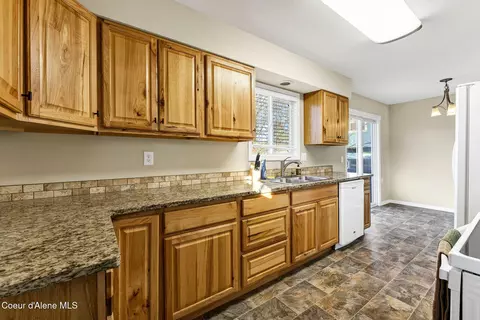 Kitchen - 1511 E 3rd Ave, Post Falls, ID 83854 photo 3 of 3