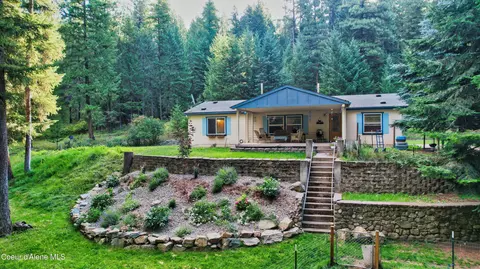 28 Katka Rd, Bonners Ferry, ID 83805