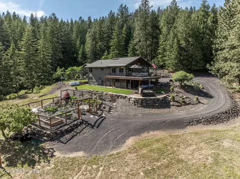 8718 W Sausser Dr, Coeur D'alene, ID 83814