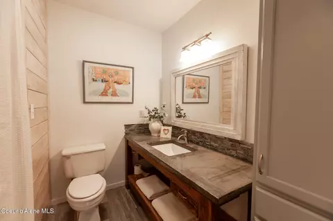 Bath - 4075 Evergreen Dr, Post Falls, ID 83854 photo 1 of 5