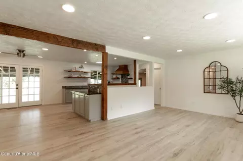 Living - 4075 Evergreen Dr, Post Falls, ID 83854 photo 1 of 3