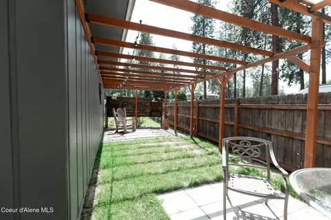 Exterior - 4075 Evergreen Dr, Post Falls, ID 83854 photo 4 of 9