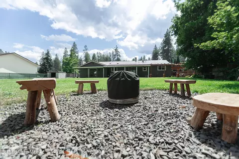 Exterior - 4075 Evergreen Dr, Post Falls, ID 83854 photo 3 of 9