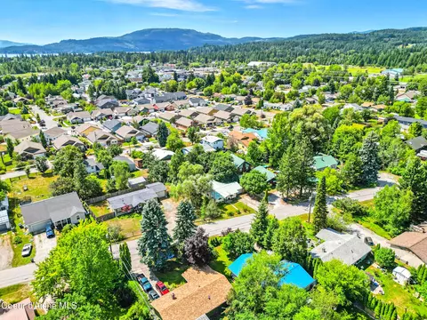 View/Area - 1523 Main St, Sandpoint, ID 83864 photo 5 of 11