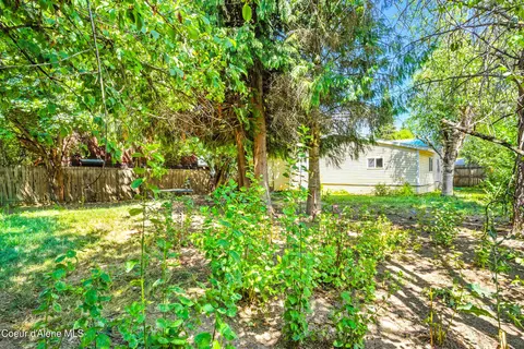 Exterior - 1523 Main St, Sandpoint, ID 83864 photo 6 of 7